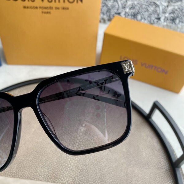 LOUIS VUITTON | rise square sunglasses