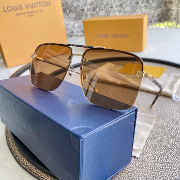 LV GOLD AVIATOR SUNGLASSES