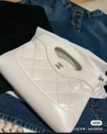 Chanel wallet on chain mini
