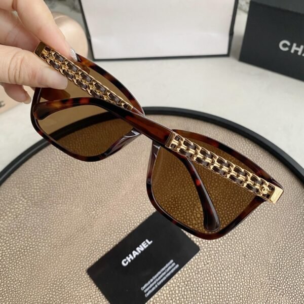 CHANEL Sunglasses