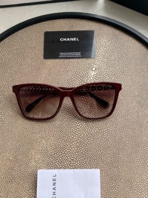 CHANEL Sunglasses