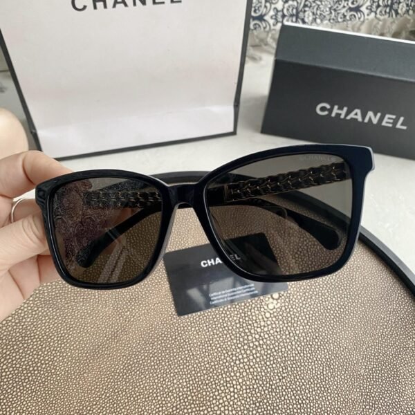 CHANEL Sunglasses