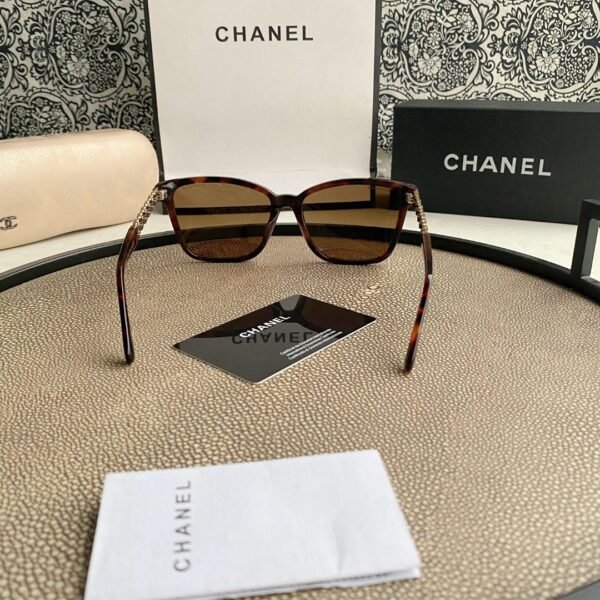 CHANEL Sunglasses