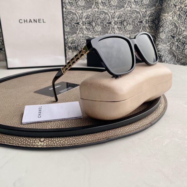 CHANEL Sunglasses