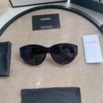 CHANEL Sunglasses