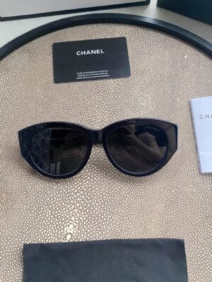 CHANEL Sunglasses