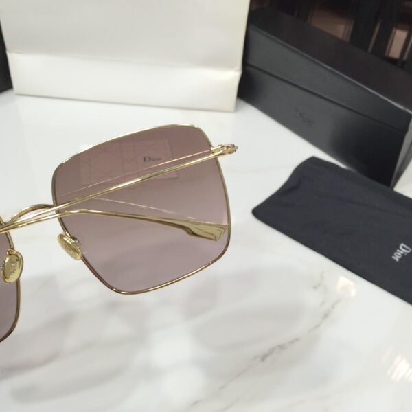 STELLAIRE Sunglasses