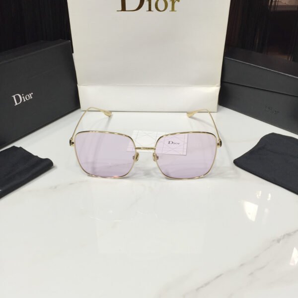 STELLAIRE Sunglasses