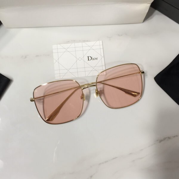 STELLAIRE Sunglasses