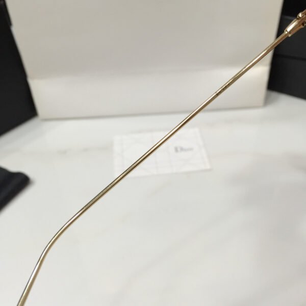 STELLAIRE Sunglasses