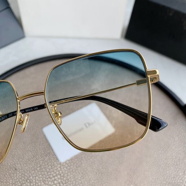 SGCRD DIORSTELLAIRE1