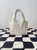 𝐏𝐫𝐚𝐝𝐚 𝐒𝐨𝐟𝐭 𝐁𝐚𝐠