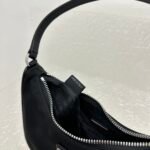 Prad𝚊 nylon Hobo