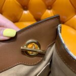 𝐆𝐮𝐜𝐜𝐢 𝐩𝐚𝐝𝐥𝐨𝐜𝐤