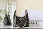 𝖡𝗈𝗇𝖺𝗎𝖽𝗈 Hobo bag