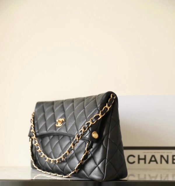 Chanel 24P