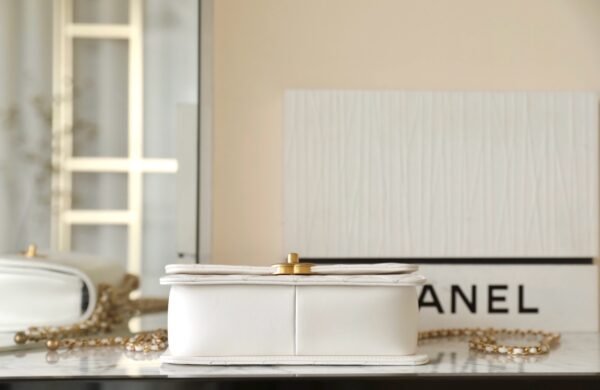 𝖠𝗇𝗍𝗂𝖻𝖺 flap bag