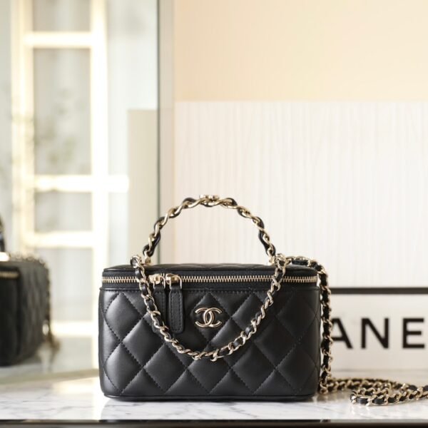 Chanel box