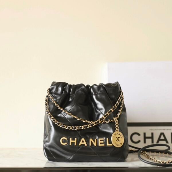 Chanel 22 mini bag