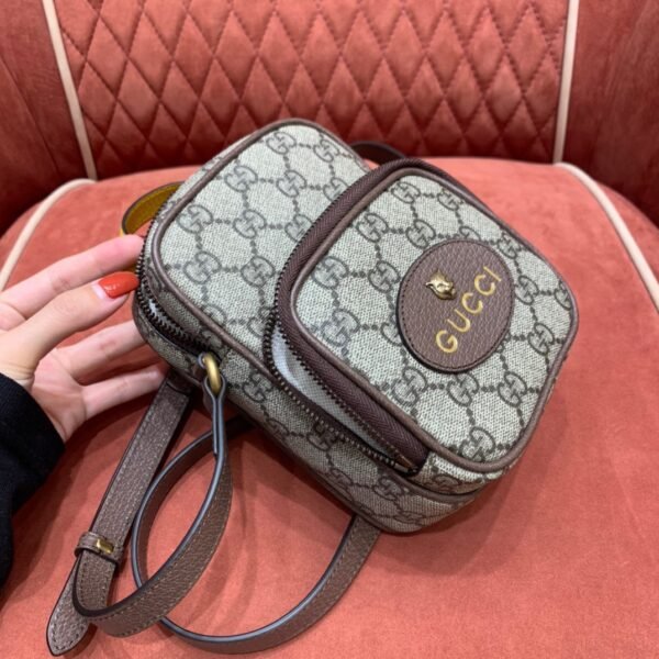 Gucci  backpack