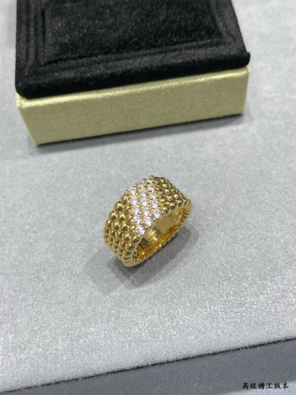 Van Cleef & Arpels VCA Ring