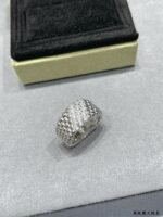 Van Cleef & Arpels VCA Ring