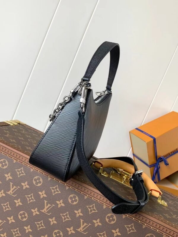 LOUIS VUITTON Marelle Black Epi