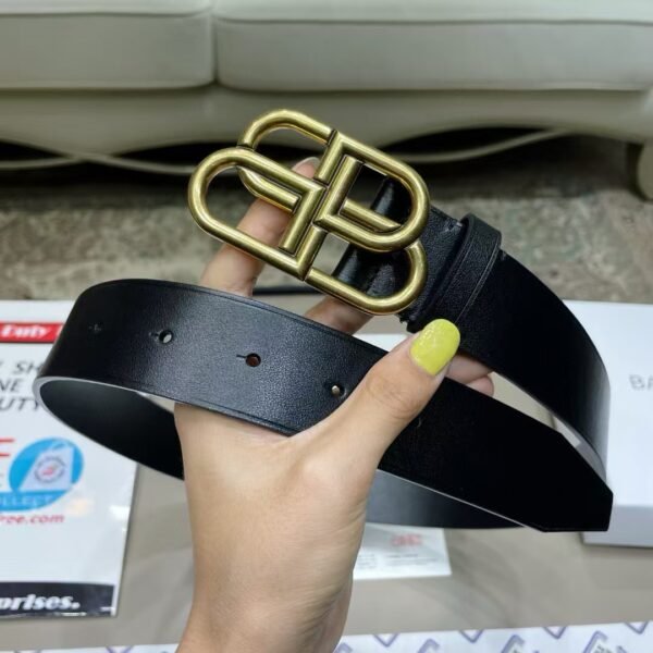 Balenciaga Women’s BB Thin Belt in black natural calfskin