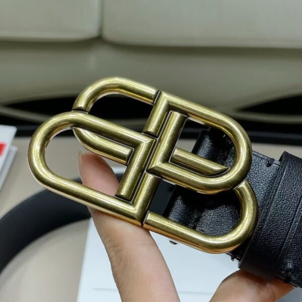 Balenciaga Women’s BB Thin Belt in black natural calfskin