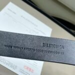 Balenciaga Women’s BB Thin Belt in black natural calfskin