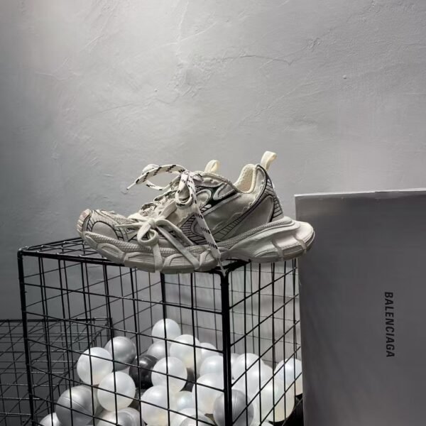 Women’s 3XL Sneaker in White/Black Mesh and Polyurethane