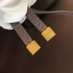 YSL BEA IN GRAINED LEATHER