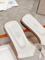 BNIB Hermes Oran sandal white Blanc