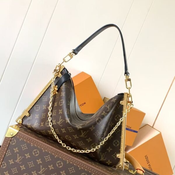 Louis Vuitton Lucky Trunk Monogram