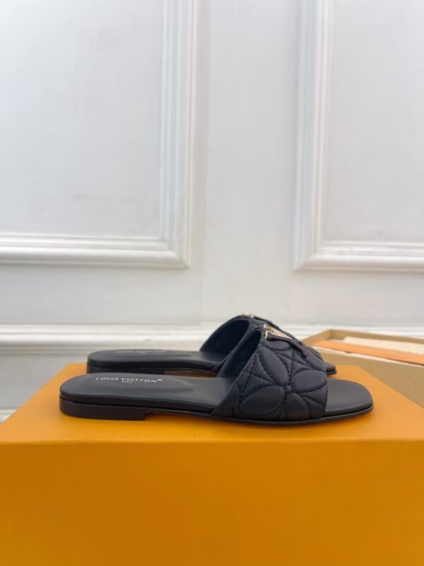 Louis Vuitton Mare Flat Mule