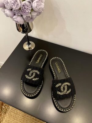 Chanel Interlocking CC Logo Leather Slingback Sandals