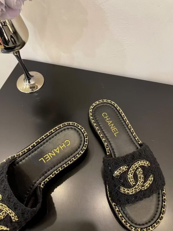 Chanel Interlocking CC Logo Leather Slingback Sandals