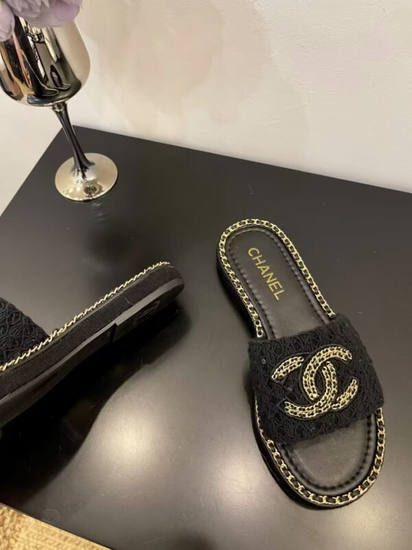 Chanel Interlocking CC Logo Leather Slingback Sandals