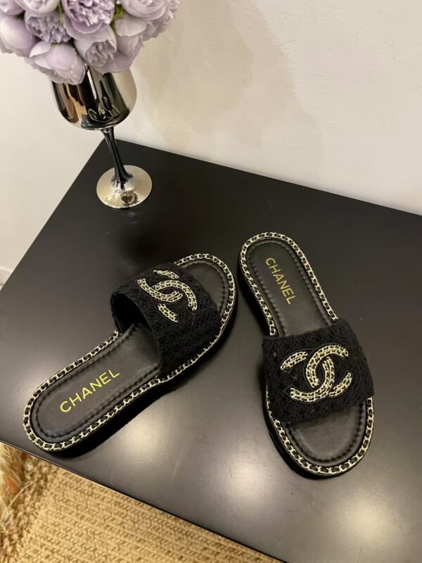 Chanel Interlocking CC Logo Leather Slingback Sandals