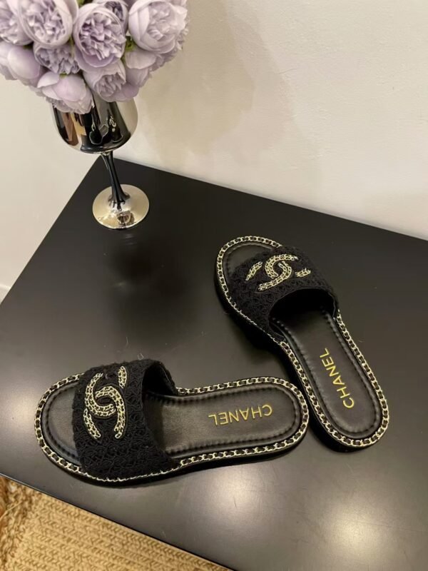 Chanel Interlocking CC Logo Leather Slingback Sandals
