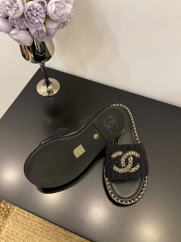 Chanel Interlocking CC Logo Leather Slingback Sandals
