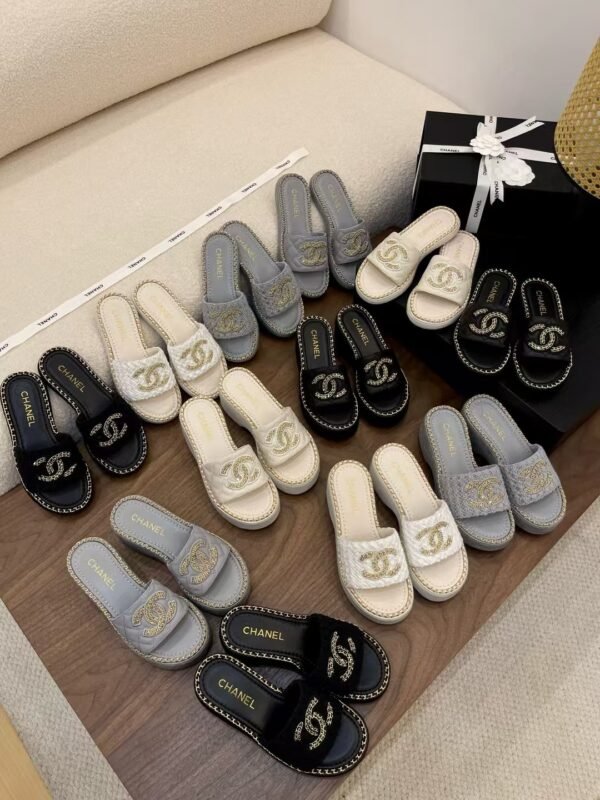 Chanel Interlocking CC Logo Leather Slingback Sandals